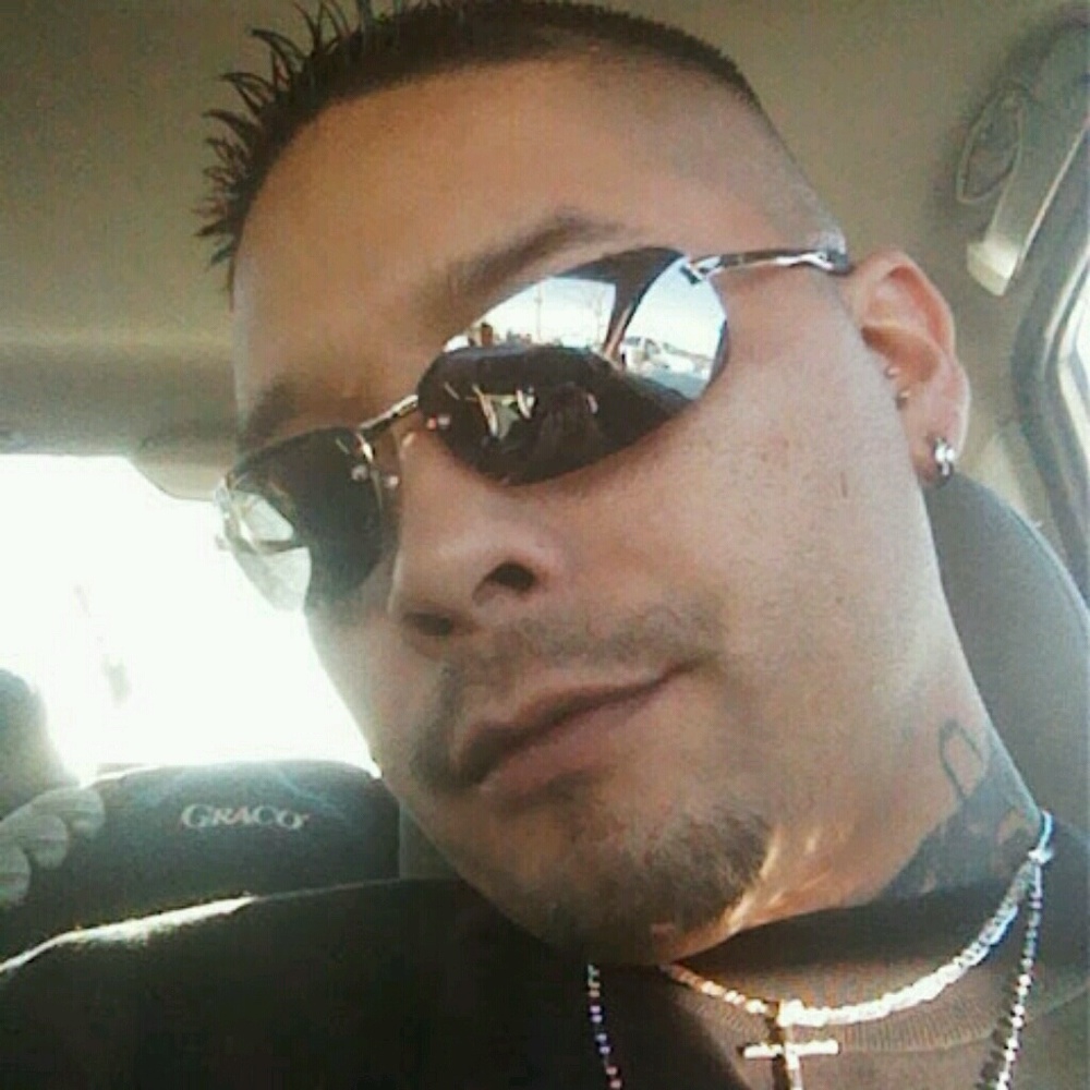 Meet your Posher, Ernestor